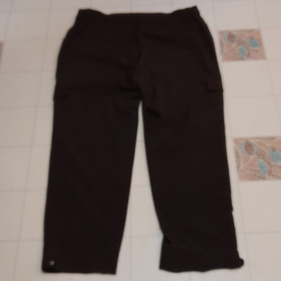Zenergy by Chico's Brown Cargo Pants - Picture 5 of 6